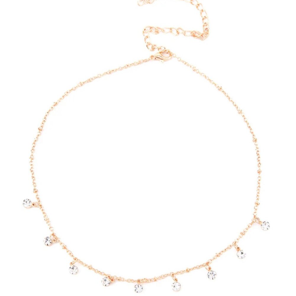 Paparazzi Jewelry Accessories - Dainty Diva - Gold Necklace - Vintage - Picture 5 of 6